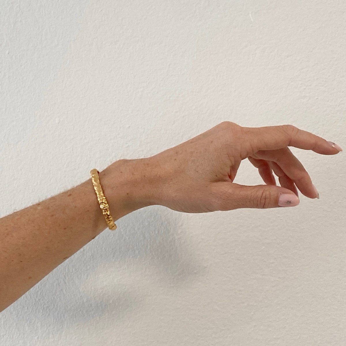EL&RO Deva Bracelet Cuff Gold